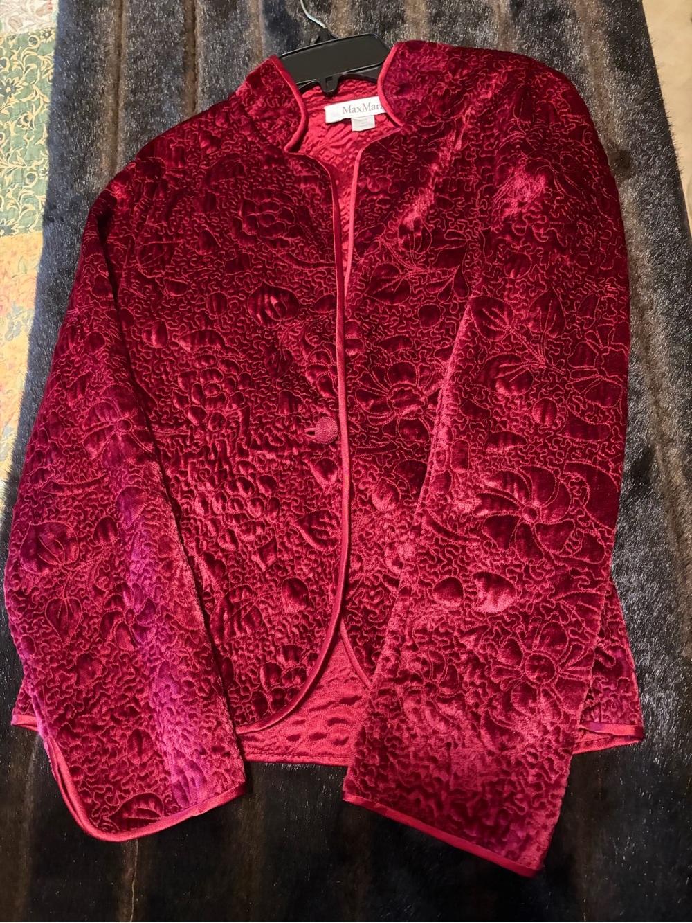 NWT MaxMara Deep Red Quilted Velvet Blazer 2